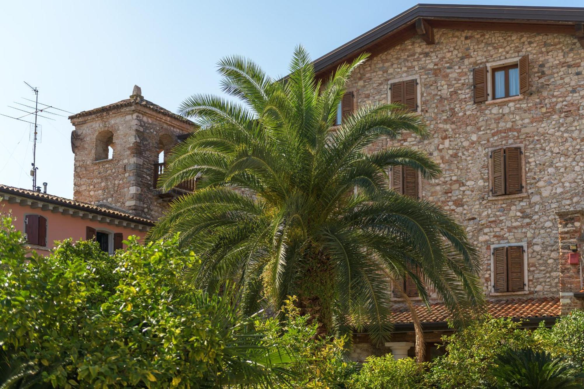 Hotel Antico Monastero Тосколано-Мадерно Экстерьер фото