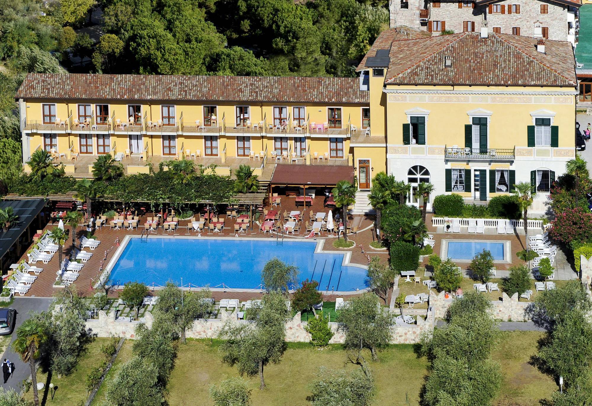 Hotel Antico Monastero Тосколано-Мадерно Экстерьер фото